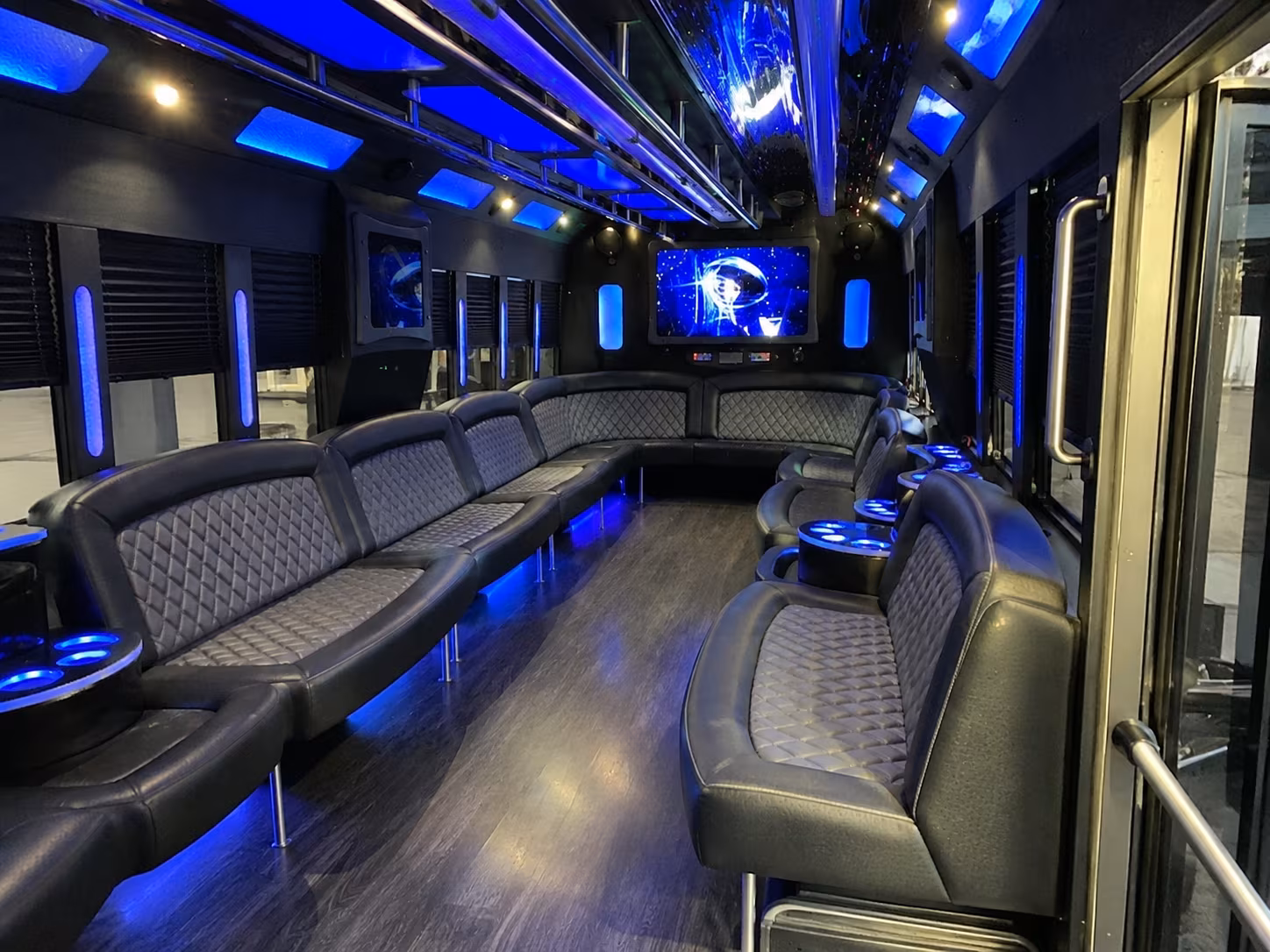 bismarck 28 passenger party bus interior